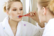 Jak se zbavit přecitlivělosti zubů ?
